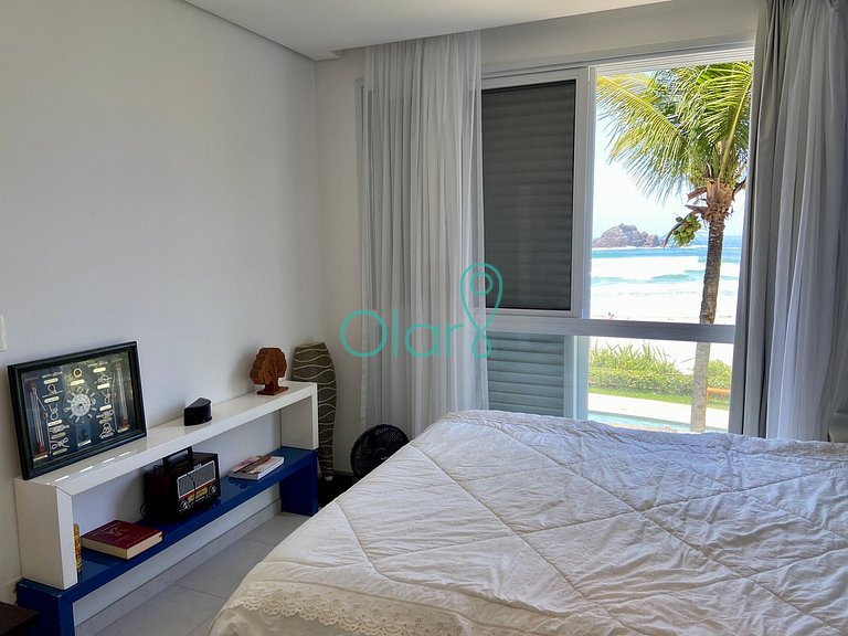 Casa de condomínio com 4 suítes à beira mar com vista panorâ