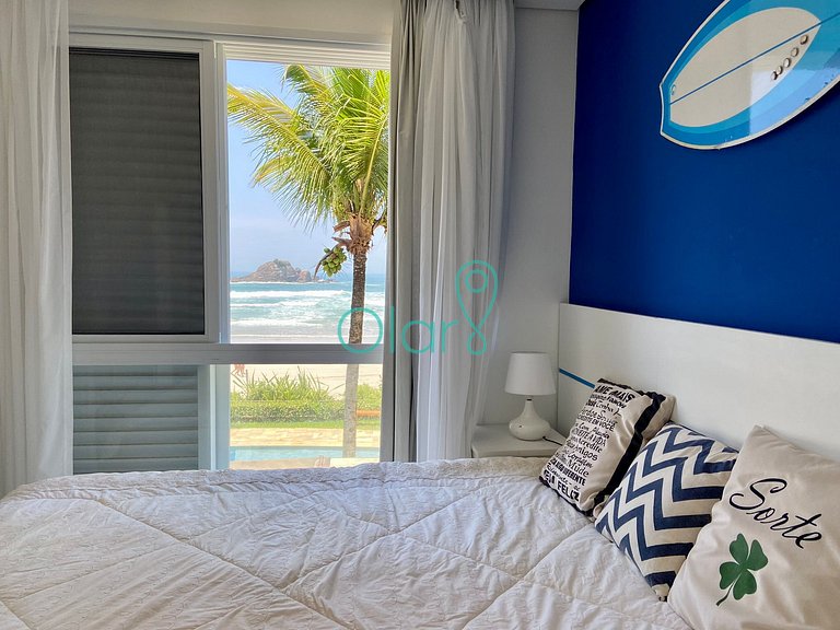 Casa de condomínio com 4 suítes à beira mar com vista panorâ