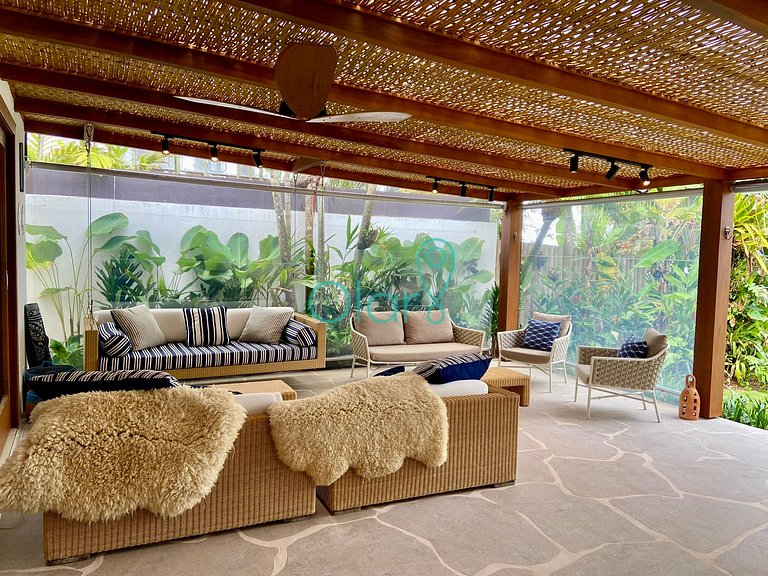 Casa fora de condomínio, pé na areia, para até 9 pessoas