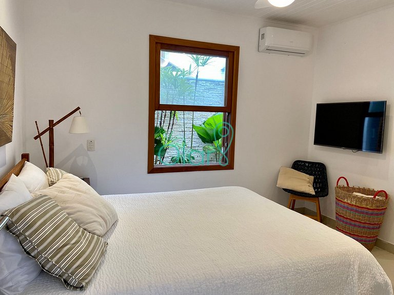 Casa fora de condomínio, pé na areia, para até 9 pessoas