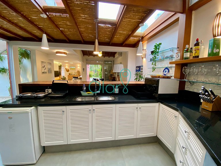 Casa Muito Bem Decorada e Equipada em Frente ao Badauê em Ju