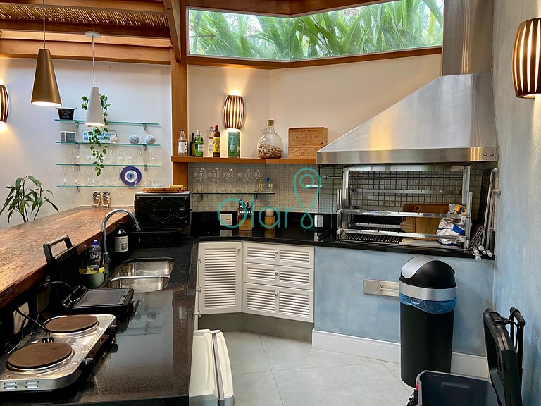 Casa Muito Bem Decorada e Equipada em Frente ao Badauê em Ju